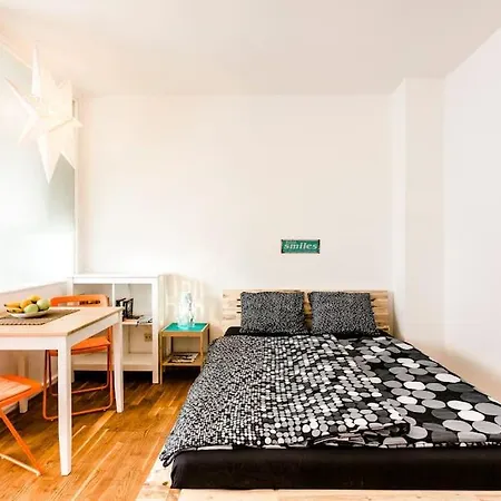 Studio13 And Cozy Appartement Graz